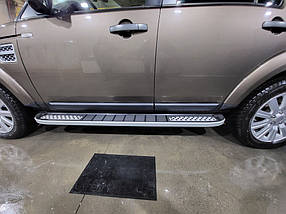 Бокові пороги Tayga V2 (2 шт. алюміній) для Land Rover Discovery III