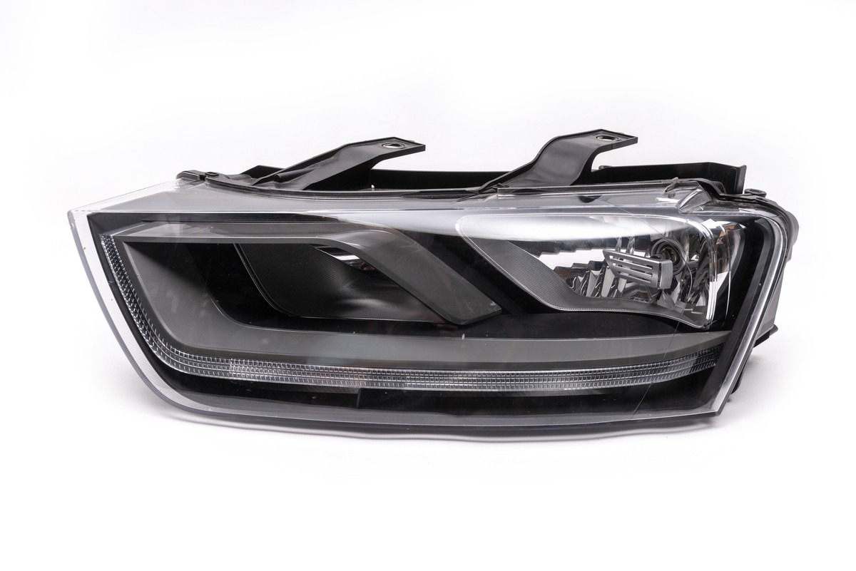Передня фара LED (2011-2015 Ліва Оригінал Б.У.) для Ауди Q3 рр