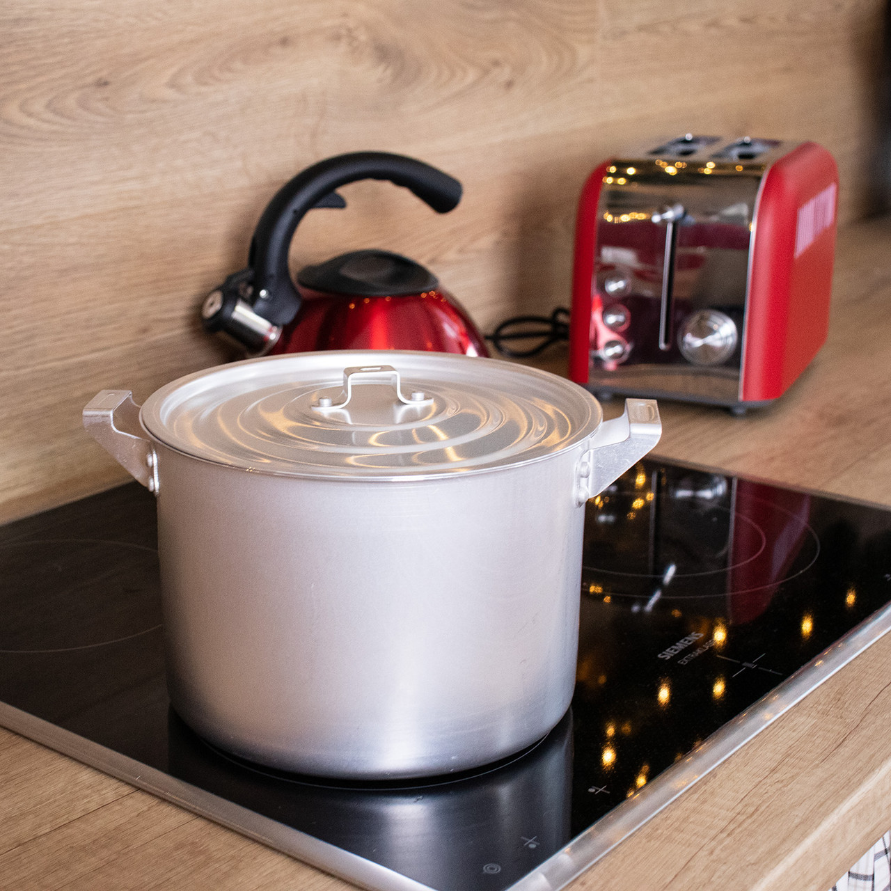 Каструля матова алюмінієва із кришкою 4.5 л Interos Уцінка