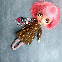 Платье из фланели для куклы Блайз, цвета хаки