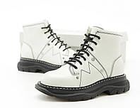 Ботинки женские зимние Alexander McQueen Boots белые, кожаные с мехом. код KD-12347