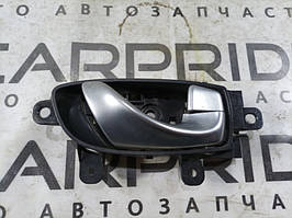 Ручка дверей внутрішня Infiniti QX60 1 3.5 2015 задн. прав. (б/у)