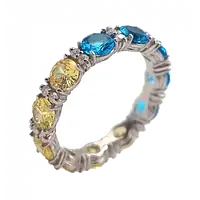 Серебряное кольцо с камнями Swarovski