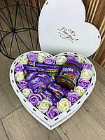 Подарунковий шоколадний набір для дівчини з цукерками набір у формі рафаелло для дружини, мами, дитини Nbox-24