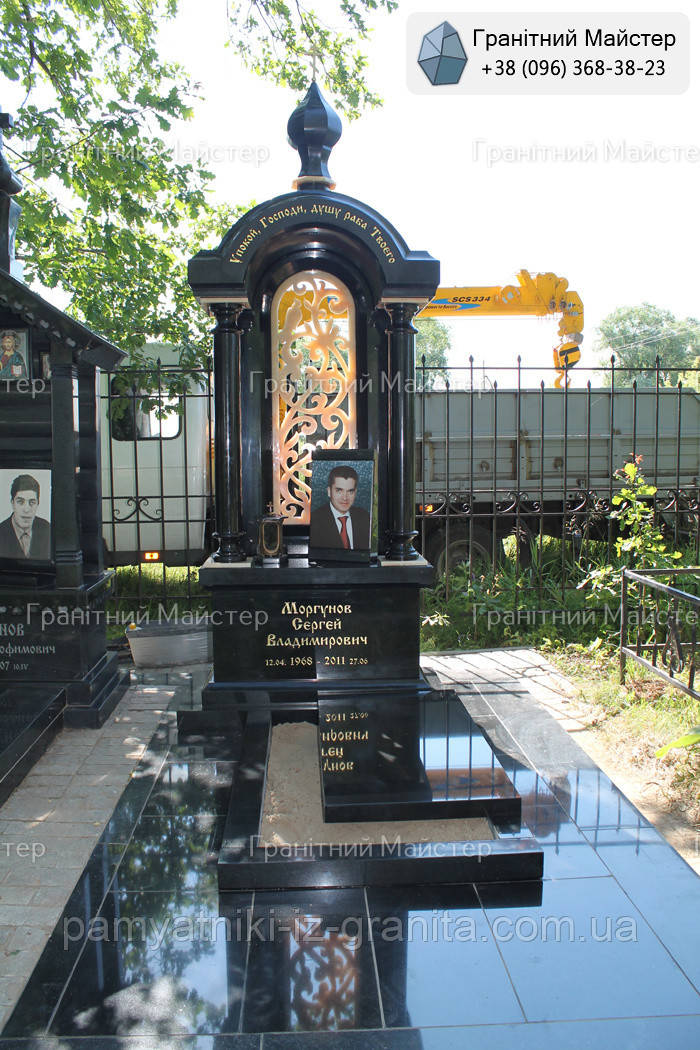 Гранітний пам'ятник № 2007