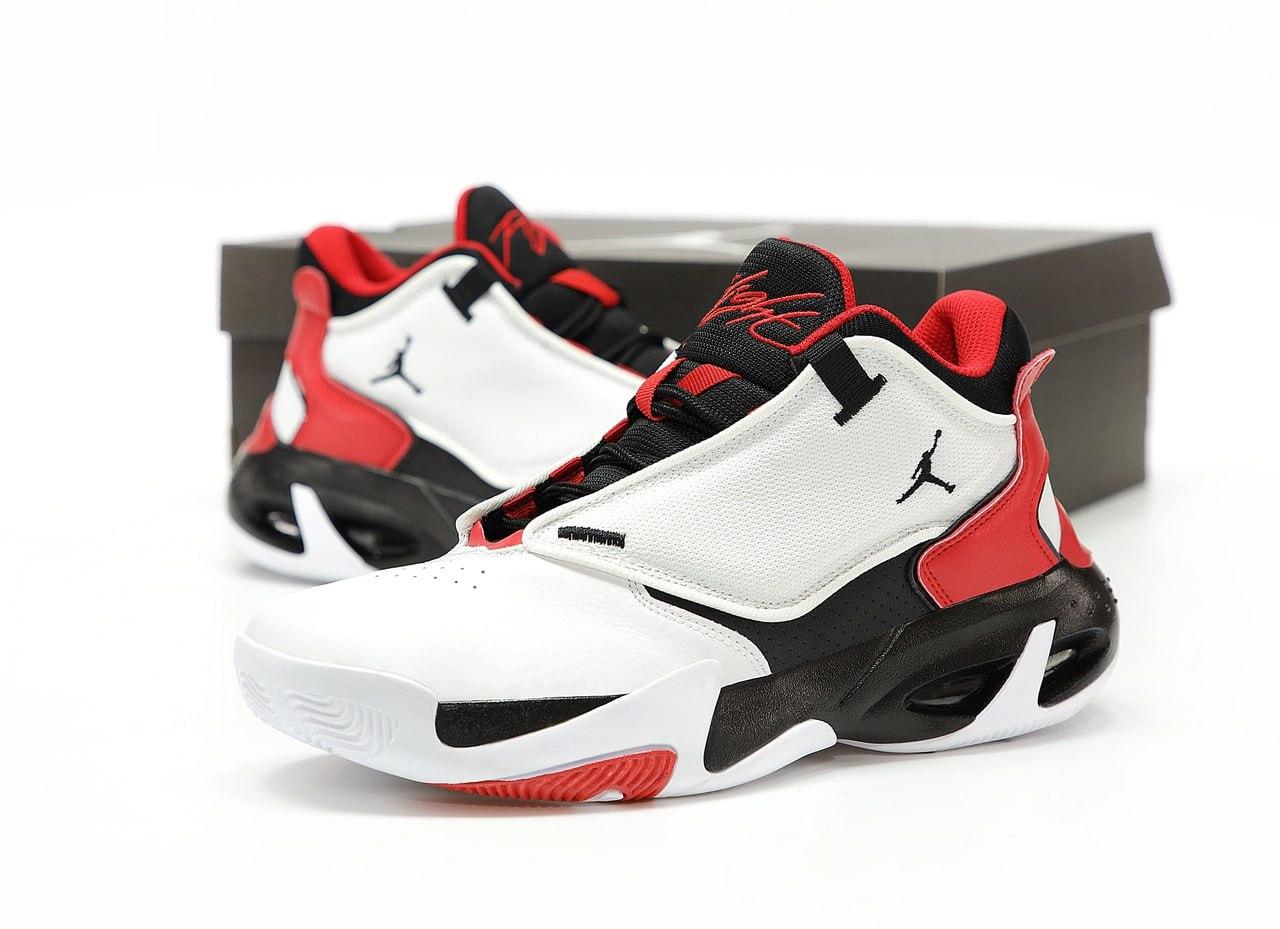 Jordan max hotsell aura black red
