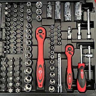 Набор инструментов профессиональный на 176 ед. INTERTOOL ET-7176