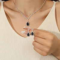 Набір прикрас біжутерії (ожерельє, сережки)