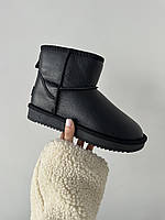 UGG MINI BLACK LEATHER 40 m