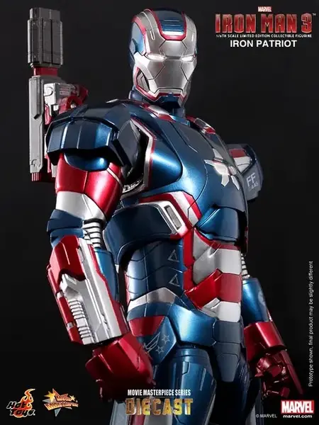 Iron man action hotsell figure hot toys