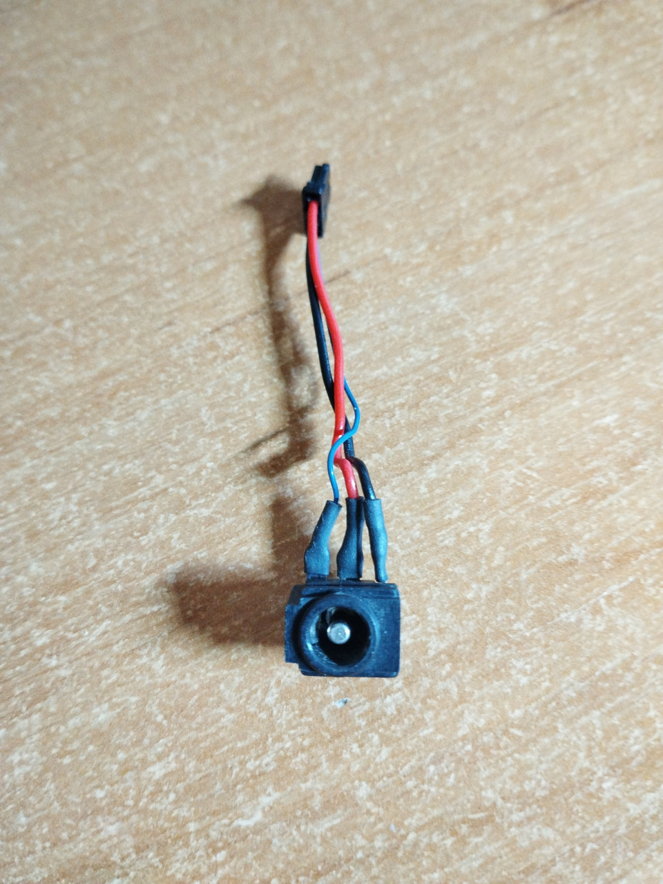 Роз'єм USB + кабель Fujitsu Lifebook S904 б/в