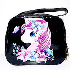 Дитяча лакова сумочка для дівчинки довга регульована ручка