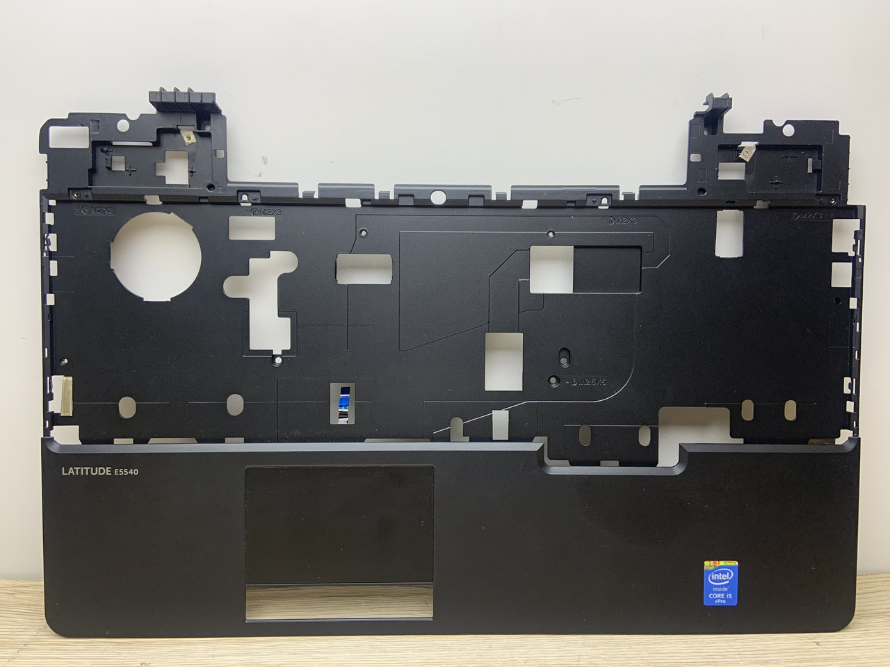 Dell latitude E5540 Корпус C (топкейс, середня частина) (AP0WR000800 CN-A136L6) 4A б/в #