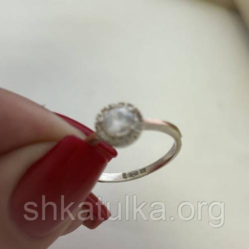 Кольцо из серебра с золотыми напайками и белыми круглыми фианитами разного размера - фото 8 - id-p1825442026