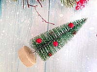 (1 шт) Декоративная заснеженная елочка с декором на деревяной подставке, 16 см