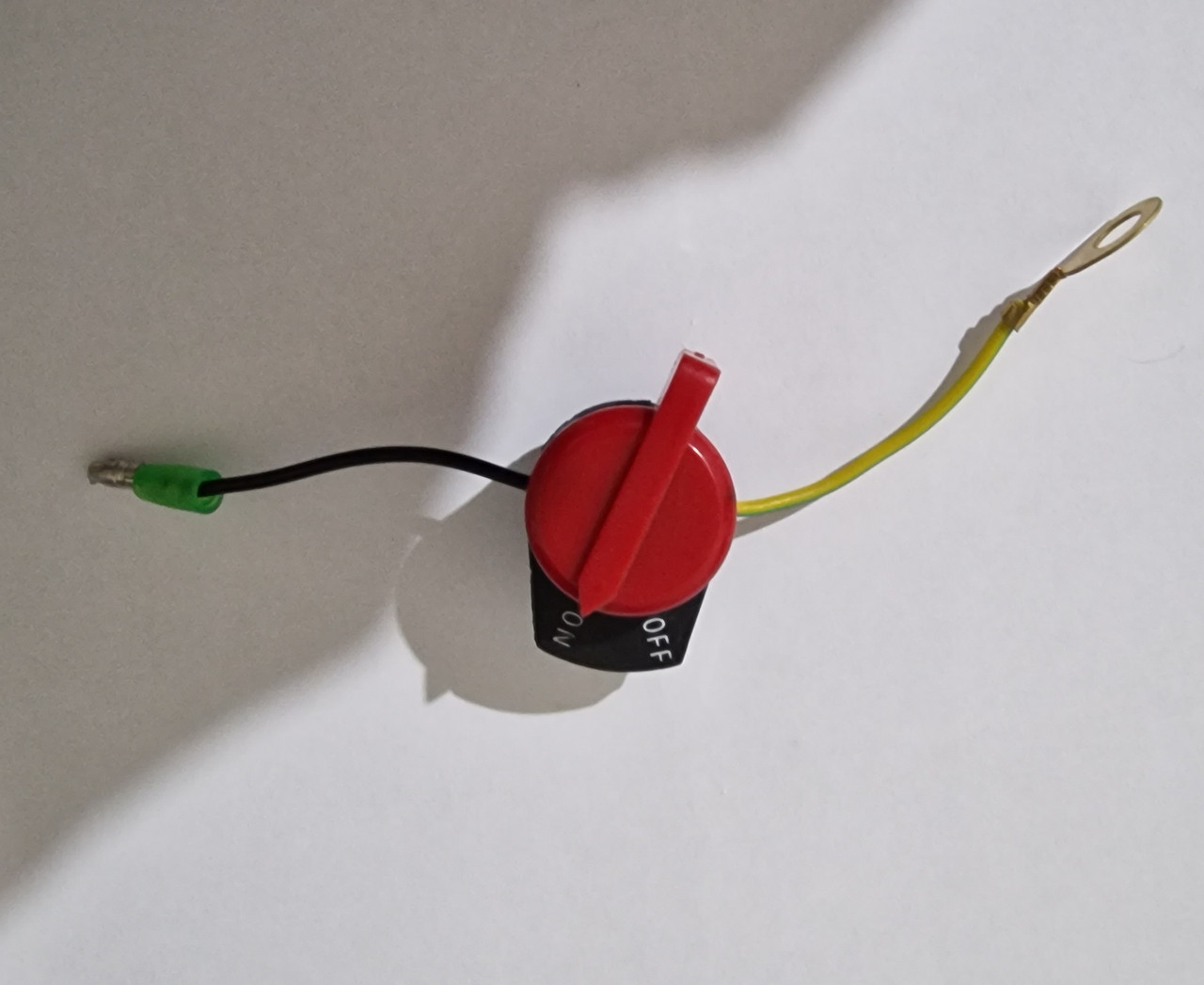 Вмикач двигуна нижній 168f/170f/177f/188f двигун бензин два дроти в різні боки, фото 1