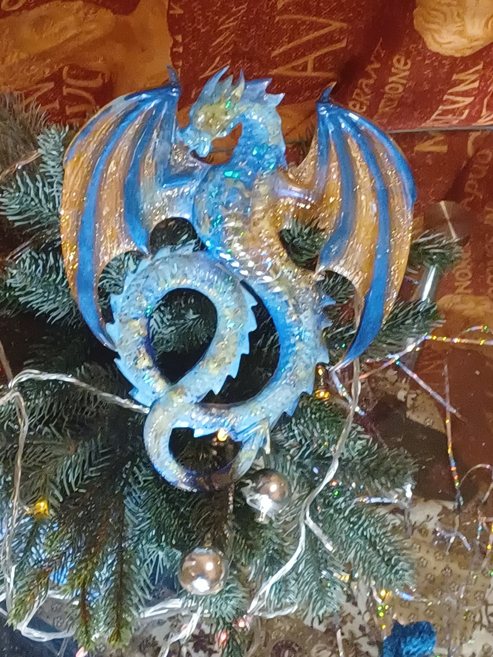 Авторський новорічний подарунок Блакитний Дракон із епоксидної смоли, іграшка ручної роботи, прикраса на стіну