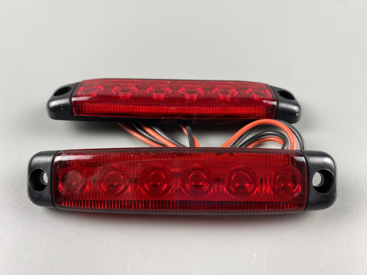 Ліхтар LED габаритний світлодіодний 24V IP67 6 led діодів SMD червоний , оптична лінза + кріплення для авто, фото 1
