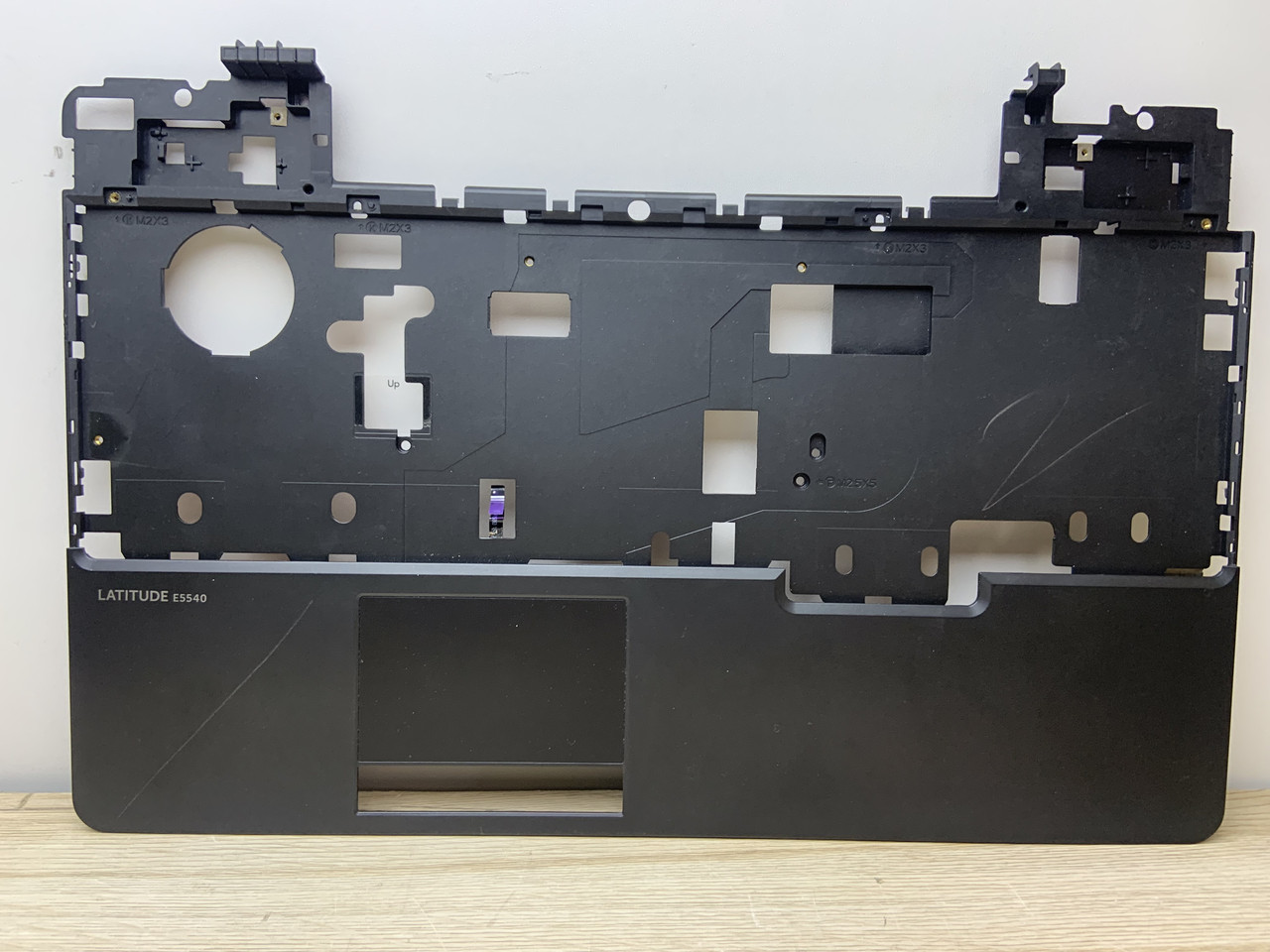 Dell latitude E5540 Корпус C (топкейс, середня частина) (AP0WR000800 CN-A136L6) 3A б/в #