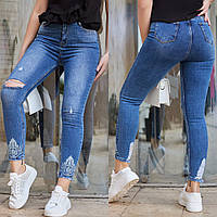 Женские джинсы рванка с вышивкой "0791"