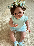Велика 60 см реалістична лялька Реборн (Reborn) доросла дівчинка з гарним волоссям та м'яким тілом, як справжня жива дитина, фото 3