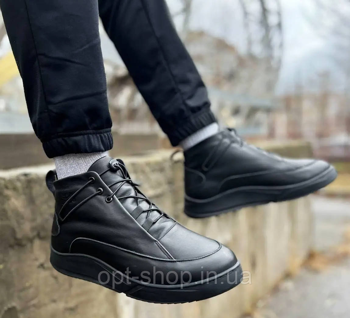 Зимові чоловічі черевики шкіряні чорні молодіжні на хутрі 40-45 розмір від виробника, фото 1
