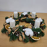 Різдвяна свічка. Підсвічник Різдвяний зі свічками. Різдвяна композиція у формі вінка зі свічками 32 см, фото 5