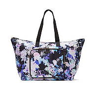 Большая складывающаяся дорожная сумка Victoria's Secret The VS Getaway Packable Weekender