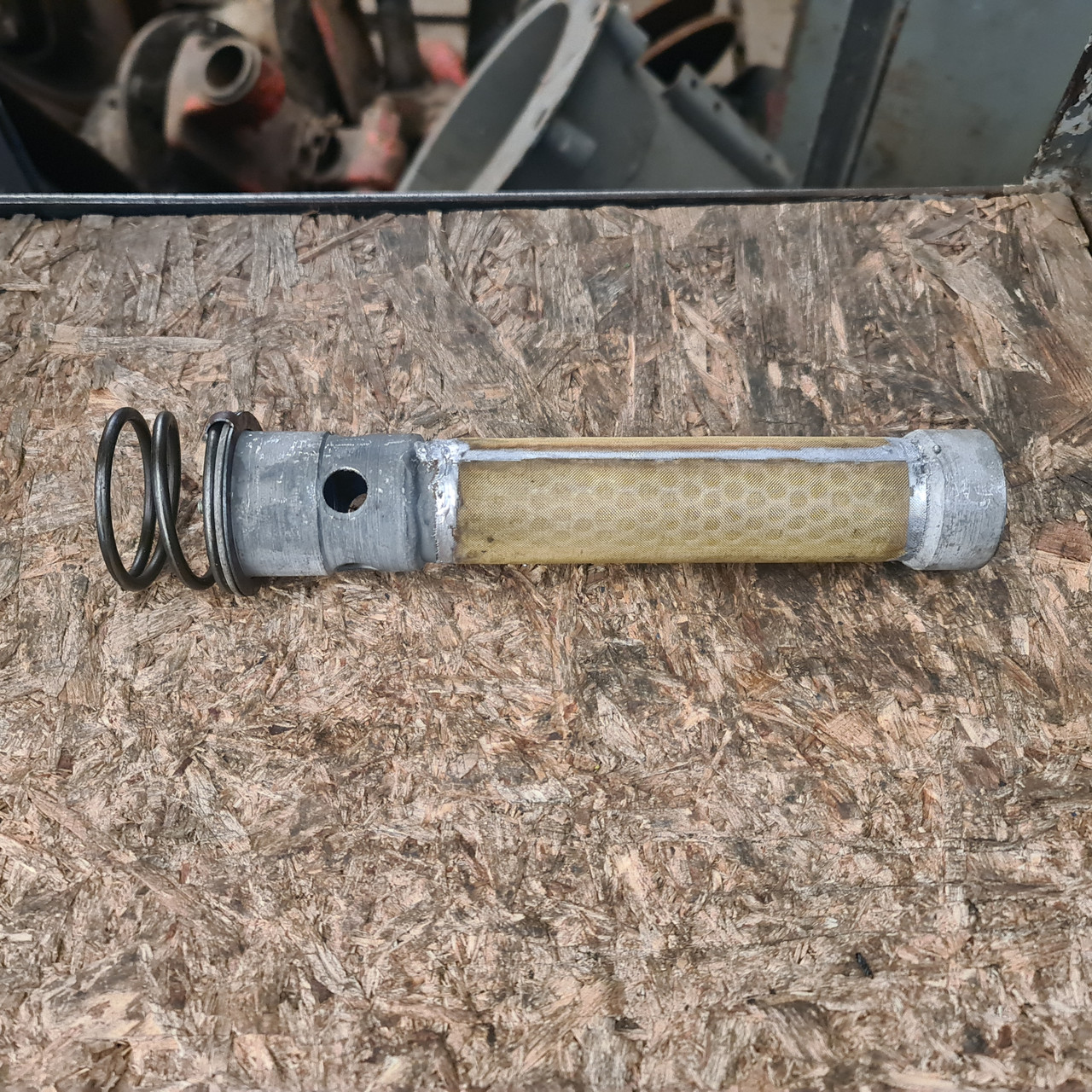 Труба фільтр КПП Т-150 з клапаном 151.37.015-1, фото 1