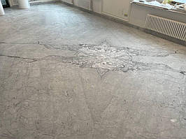 Підлога з мармуру Bianco Carrara