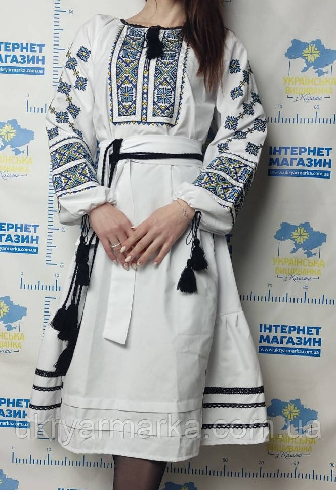 вишиті плаття