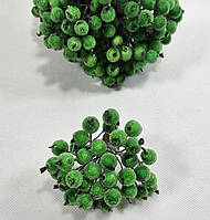Штучні зацукровані ягоди для декору яскраво зелені d=1,2 см (1 упаковка - 40 ягідок)
