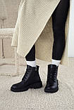 Жіночі чорні черевики з натуральної шкіри на овчині та низькому ходу, фото 9