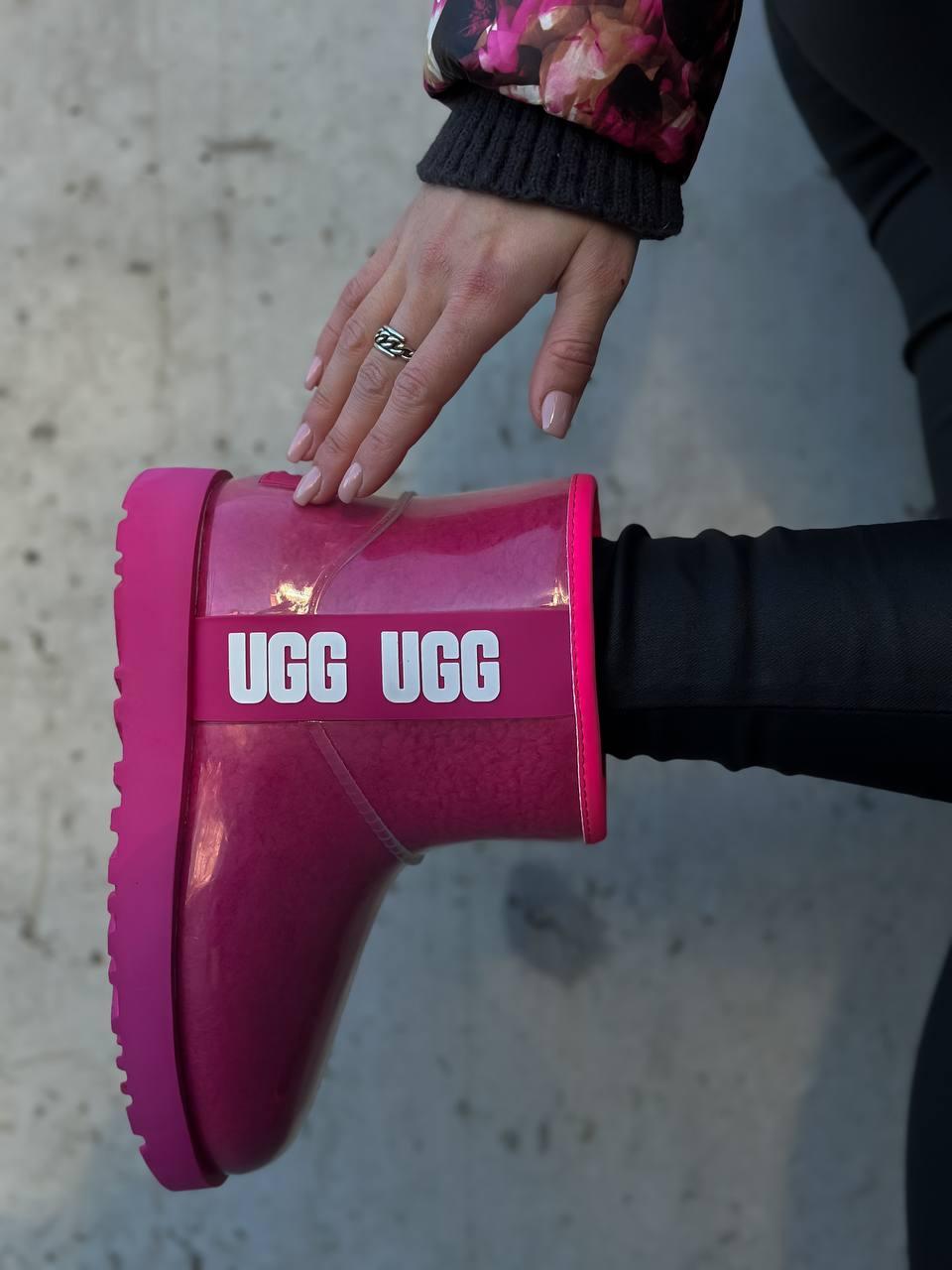 Уги жіночі Ugg Classic Mini Clear Pink рожеві лакові теплі короткі стильні преміум, фото 1