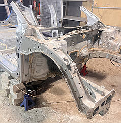 Чверть, ланжерон передня права Honda Clarity FCX (17-) 60810-TRW-305ZZ