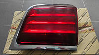 8158060220 ОЕ. Фонарь задний правый (внутренний) Lexus 2008+