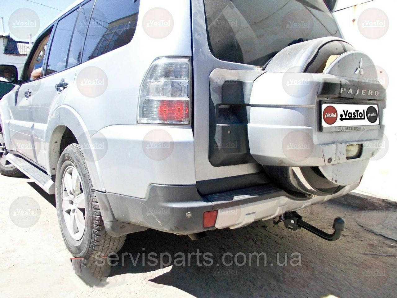 Знімний фаркоп на Mitsubishi Pajero Wagon 1999-2006-