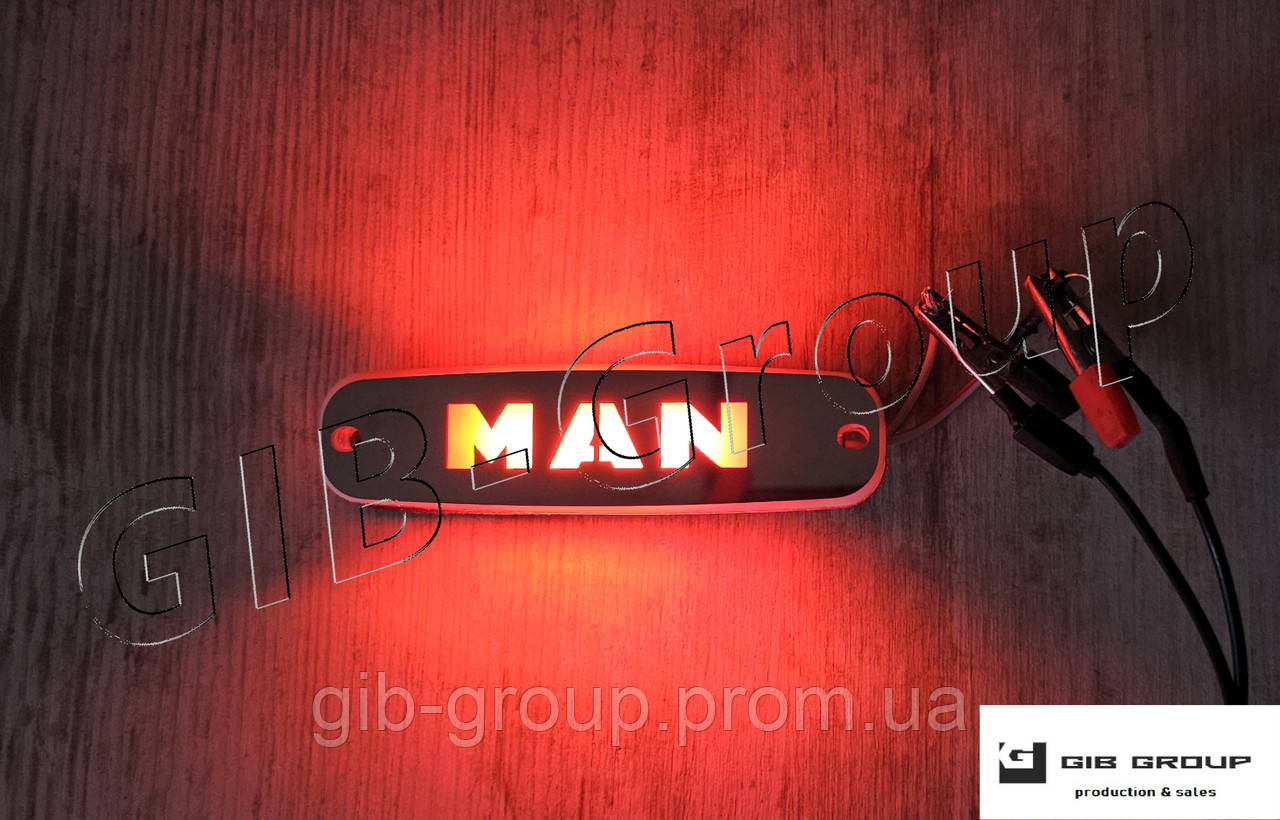 Габаритний ліхтар до вантажівки MAN хромований з логотипом червоного кольору