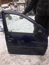 Двері передня права Dacia Logan (Рено Дачія Логан MCV) бв