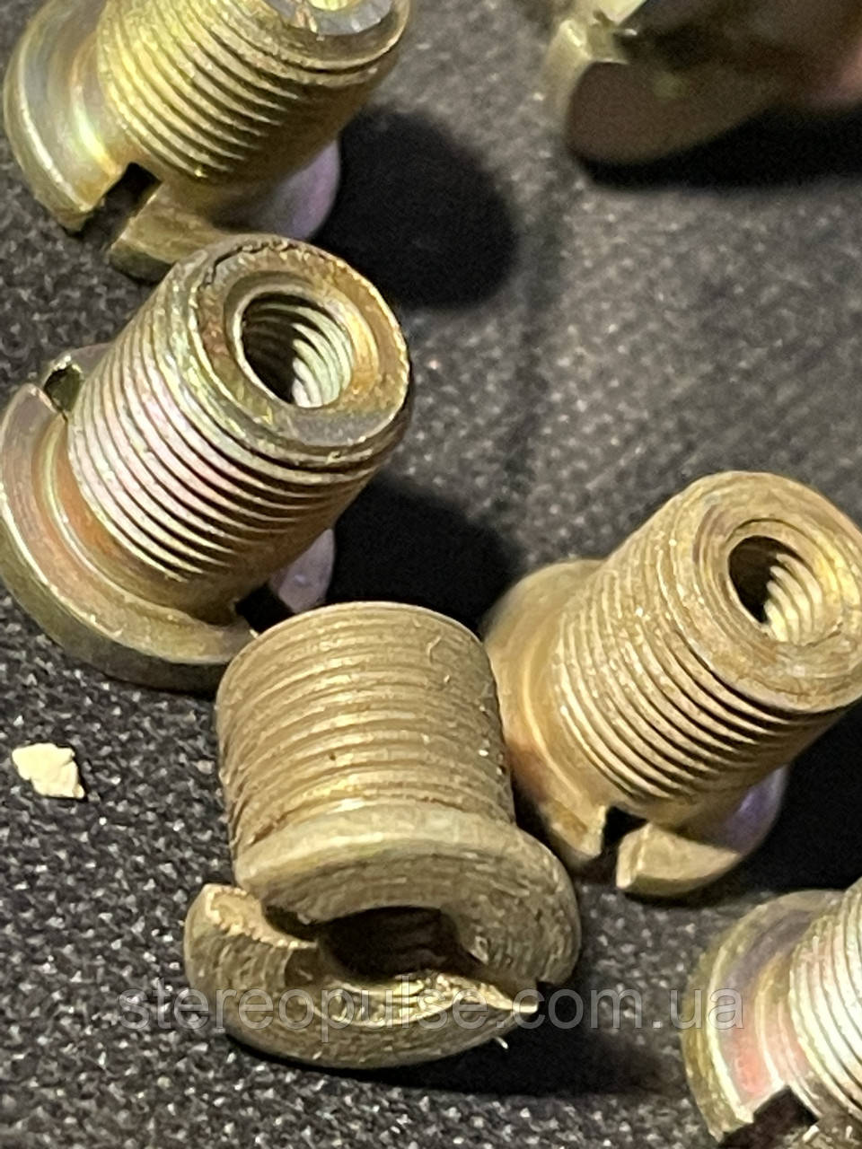 Втулка різьбова М6 х М3 х 8мм