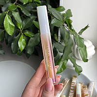 Медовый бальзам с эффектом увеличение губ Huda Beauty Silk Balm Honey Kiss Plumping Lip Balm 3.3 ml