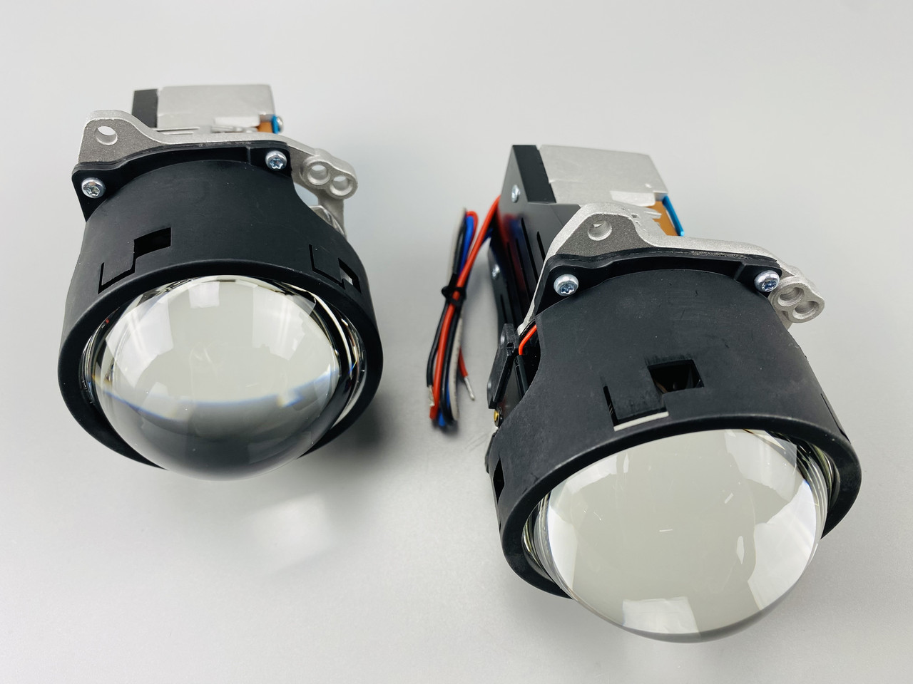 Додаткові автомобільні LED лінзи універсальні 3 inch R6D 148мм 148мм IP67 6000K, фото 1