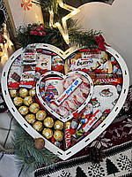 Новогодний подарочный набор сладостей в красивой коробке Сердце,отличный оригинальный подарок любимой девушке