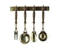 Аксесуари для кухні на підставці, (половник, шумівка, ложка, вилка) із зістареної латуні 36х36 см Stilars Италия 130415