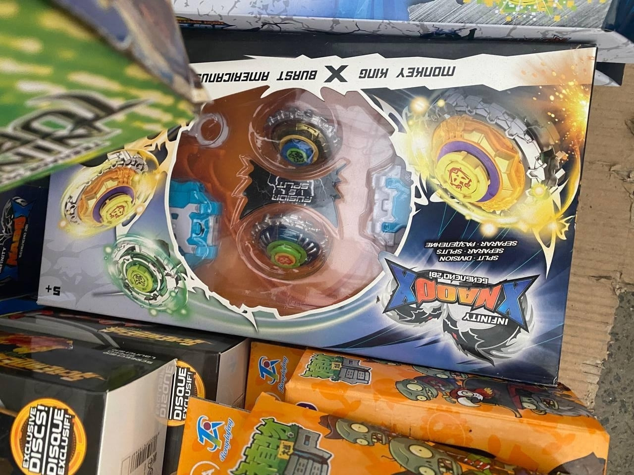 Beyblade Набір 2 Бейблейд + Арена (70 см) біла - фото 2 - id-p1460681272