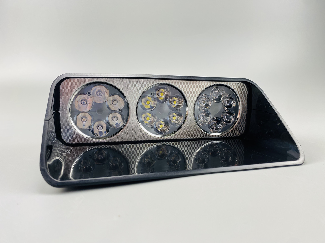 Проблисковий світлодіодний маячок мигалка лампа S18 стробоскоп 9-80V (18 led діодів), фото 1