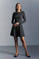 Жіноче коротке трикотажне сіре плаття до коліна