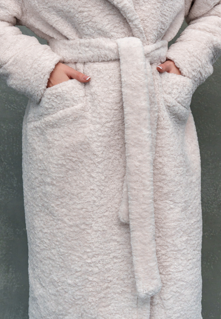 Модная шуба пальто из эко-меха теди с поясом утепленная 42-48 разные цвета молочная 46 - фото 10 - id-p2041510055