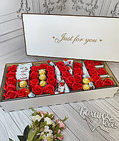 Подарочный набор Love с цветами и розами, Сладкий Бокс набор сладостей для девушки, женщины, любимой, жены