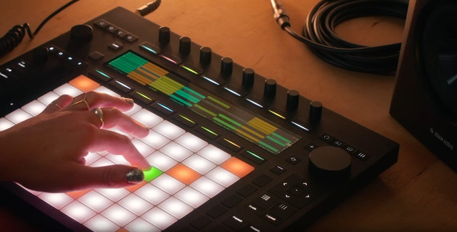 ᐉ Замовити DAW-контролер Ableton Push 3 (STANDALONE) за доступною